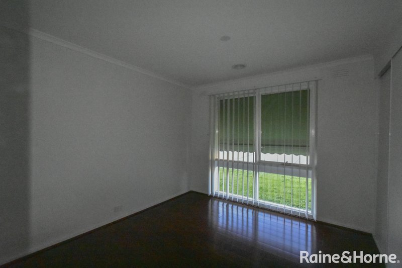 Photo - 2/20 Spring Road, Springvale South VIC 3172 - Image 3