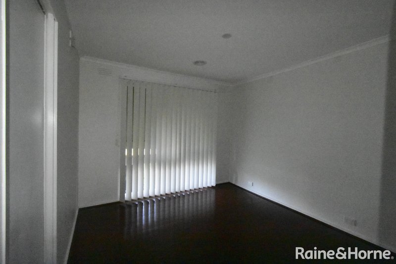 Photo - 2/20 Spring Road, Springvale South VIC 3172 - Image 4