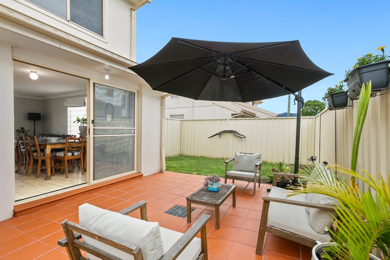 Photo - 2/20 Station Street, Dapto NSW 2530 - Image 7