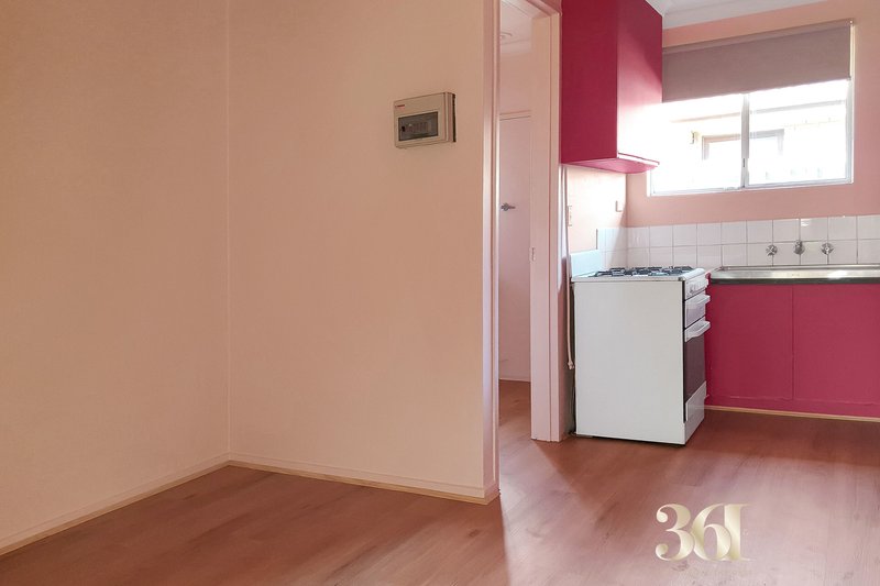 Photo - 2/20 Strathmore Crescent, Hoppers Crossing VIC 3029 - Image 5