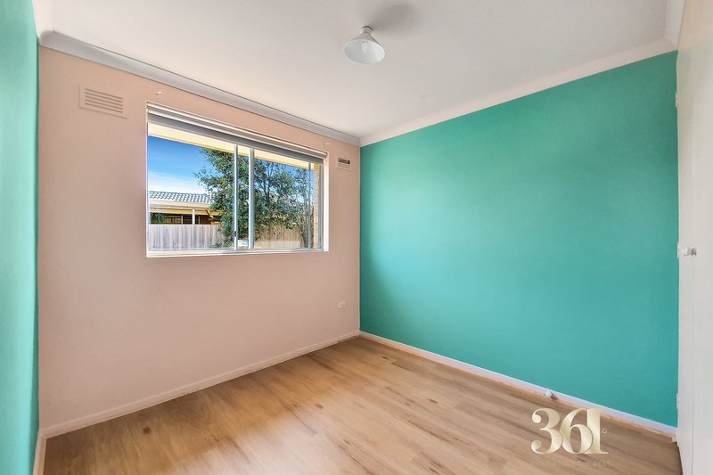 Photo - 2/20 Strathmore Crescent, Hoppers Crossing VIC 3029 - Image 6