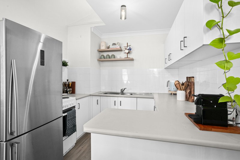 Photo - 2/20 Stuart Street, Helensburgh NSW 2508 - Image 3