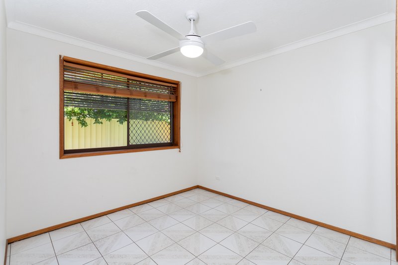 Photo - 2/20 Sunbird Street, Burleigh Waters QLD 4220 - Image 6