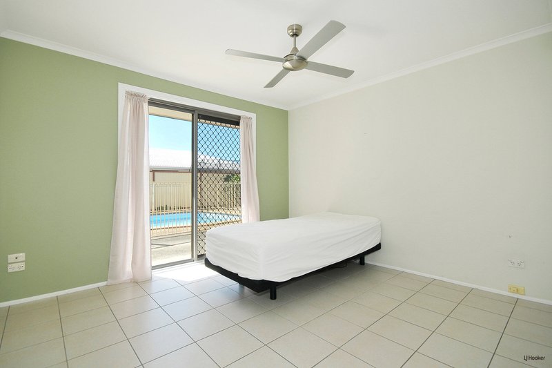 Photo - 220 Tallebudgera Drive, Palm Beach QLD 4221 - Image 9