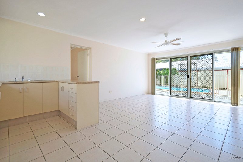 Photo - 220 Tallebudgera Drive, Palm Beach QLD 4221 - Image 14