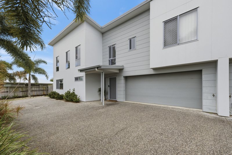 Photo - 2/20 Vaucluse , East Mackay QLD 4740 - Image 2