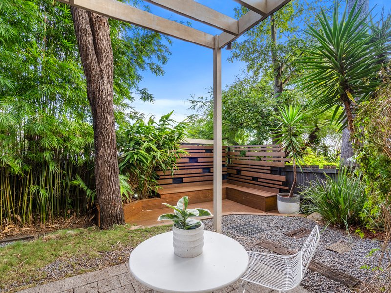 Photo - 2/20 Venner Road, Annerley QLD 4103 - Image 10