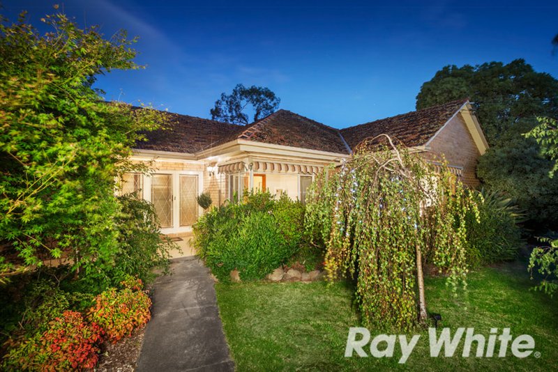 220 Waiora Road, Rosanna VIC 3084