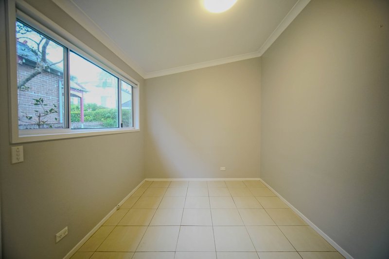 Photo - 2/20 Waverley Crescent, Bondi Junction NSW 2022 - Image 2
