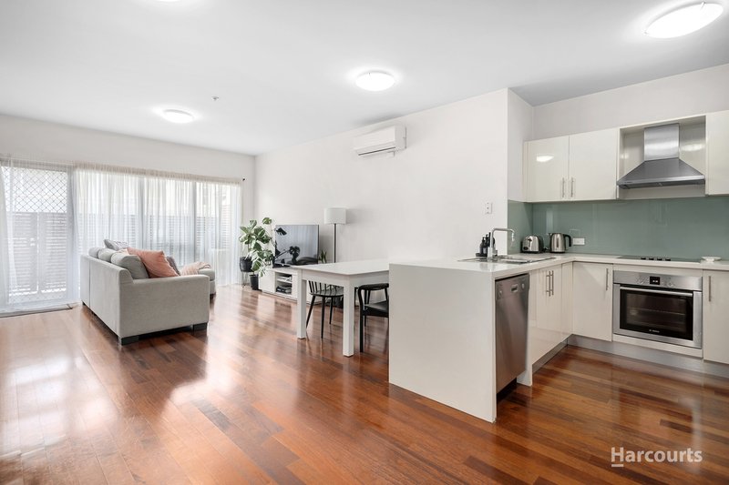Photo - 2/202 Glen Iris Road, Glen Iris VIC 3146 - Image 3