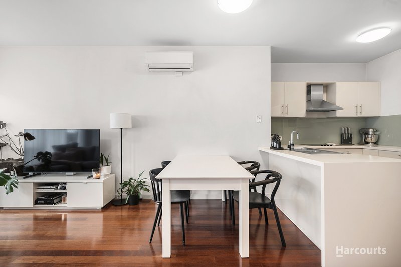Photo - 2/202 Glen Iris Road, Glen Iris VIC 3146 - Image 5