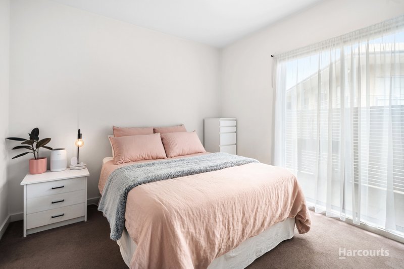 Photo - 2/202 Glen Iris Road, Glen Iris VIC 3146 - Image 7
