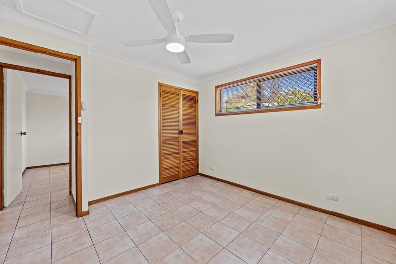 Photo - 2/203 Central Street, Labrador QLD 4215 - Image 8