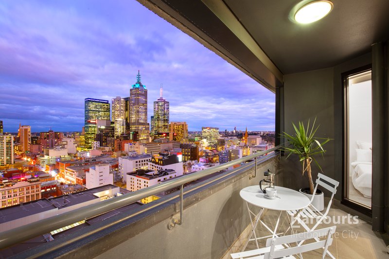 Photo - 2203/250 Elizabeth Street, Melbourne VIC 3000 - Image 3