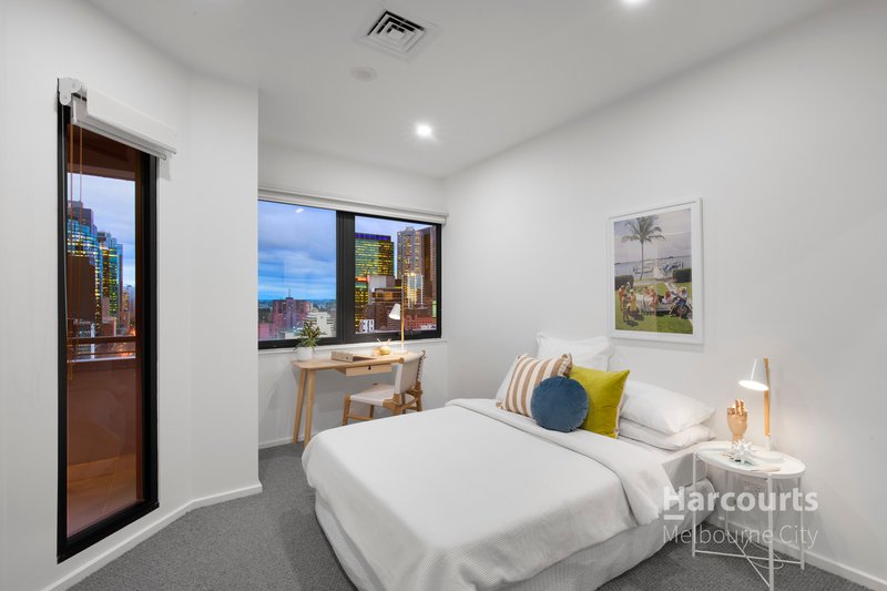 Photo - 2203/250 Elizabeth Street, Melbourne VIC 3000 - Image 6