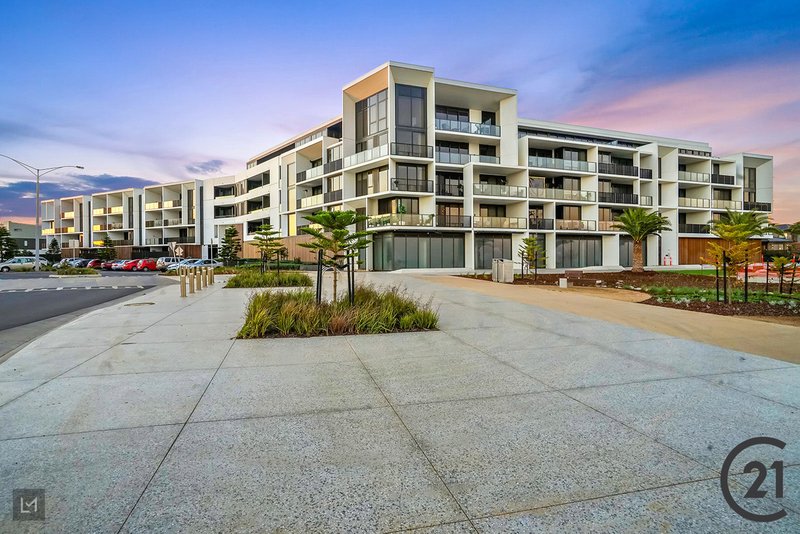 Photo - 220/33 Quay Boulevard, Werribee South VIC 3030 - Image 4