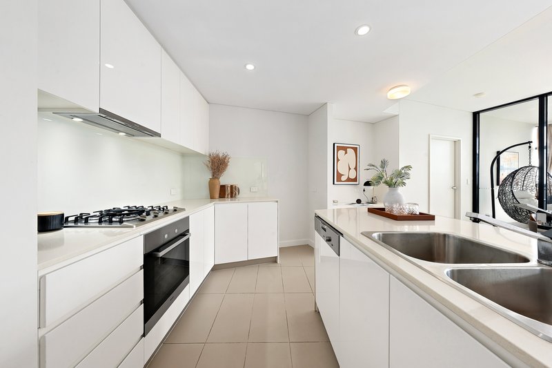 Photo - 2203/69 Albert Avenue, Chatswood NSW 2067 - Image 4