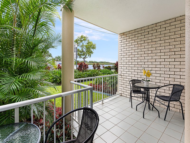 Photo - 2/205 Bradman Avenue, Maroochydore QLD 4558 - Image 4