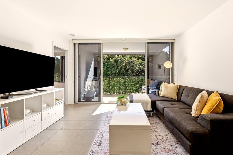 Photo - 2205/1-7 Waterford Court, Bundall QLD 4217 - Image 1