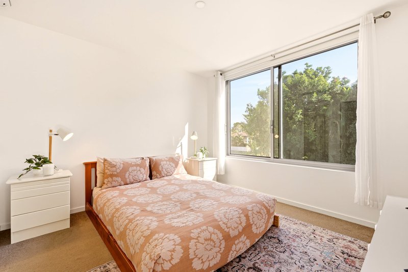 Photo - 2205/1-7 Waterford Court, Bundall QLD 4217 - Image 13