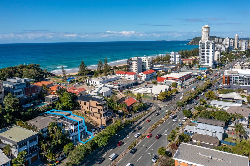 Photo - 2/2057 Gold Coast Highway, Miami QLD 4220 - Image 18