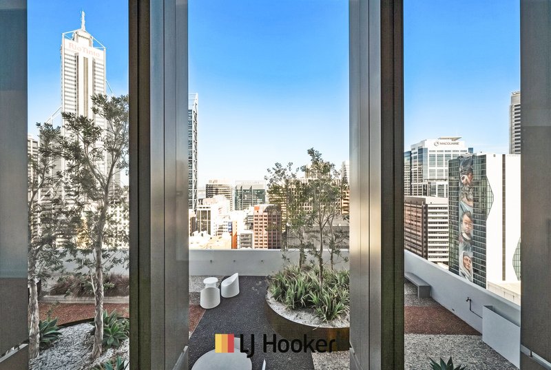 Photo - 2206/380 Murray Street, Perth WA 6000 - Image 2