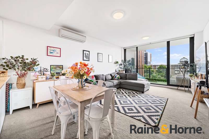 Photo - 2206/55 Wilson Street, Botany NSW 2019 - Image 2