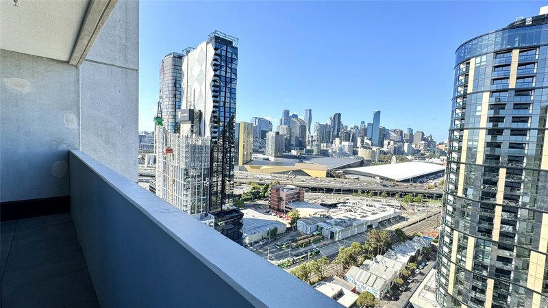 Photo - 2206/89 Gladstone Street, South Melbourne VIC 3205 - Image 2