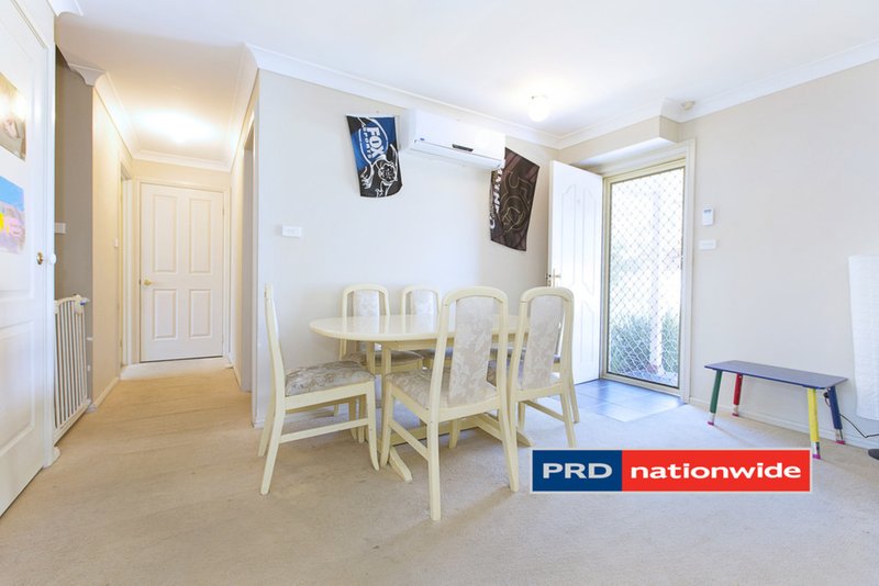 Photo - 2/207 Jamison Road, Penrith NSW 2750 - Image 3