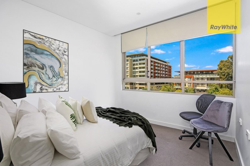 Photo - 2207/1A Morton Street, Parramatta NSW 2150 - Image 4