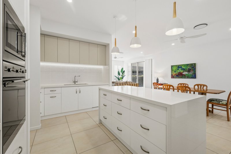 Photo - 220/75 Highgrove Drive, Highfields QLD 4352 - Image 3