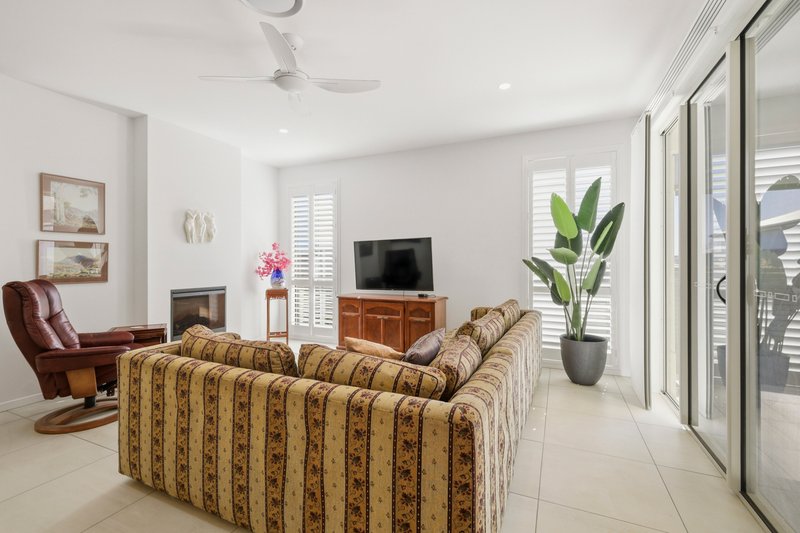 Photo - 220/75 Highgrove Drive, Highfields QLD 4352 - Image 5