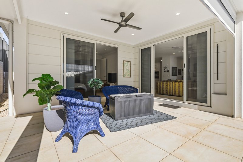 Photo - 220/75 Highgrove Drive, Highfields QLD 4352 - Image 17