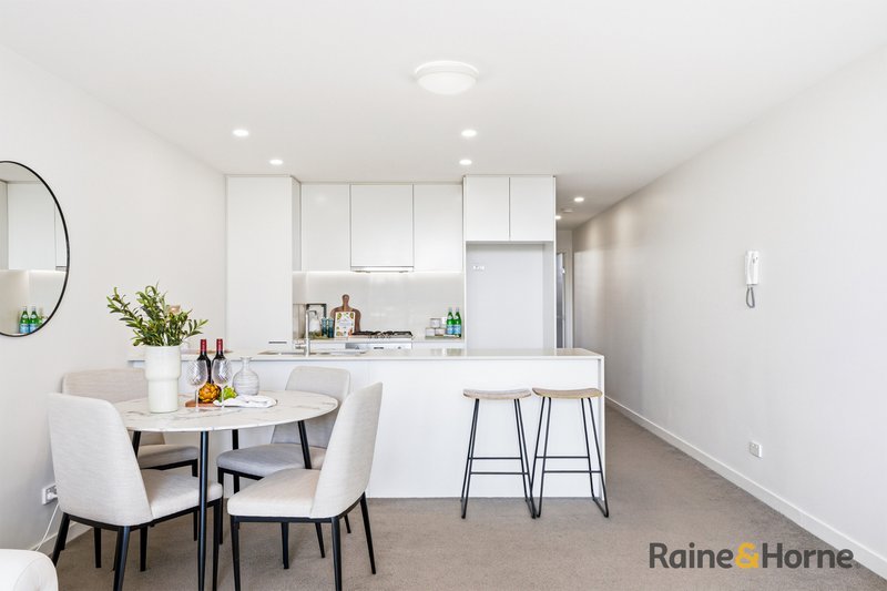Photo - 2207/55 Wilson Street, Botany NSW 2019 - Image 10