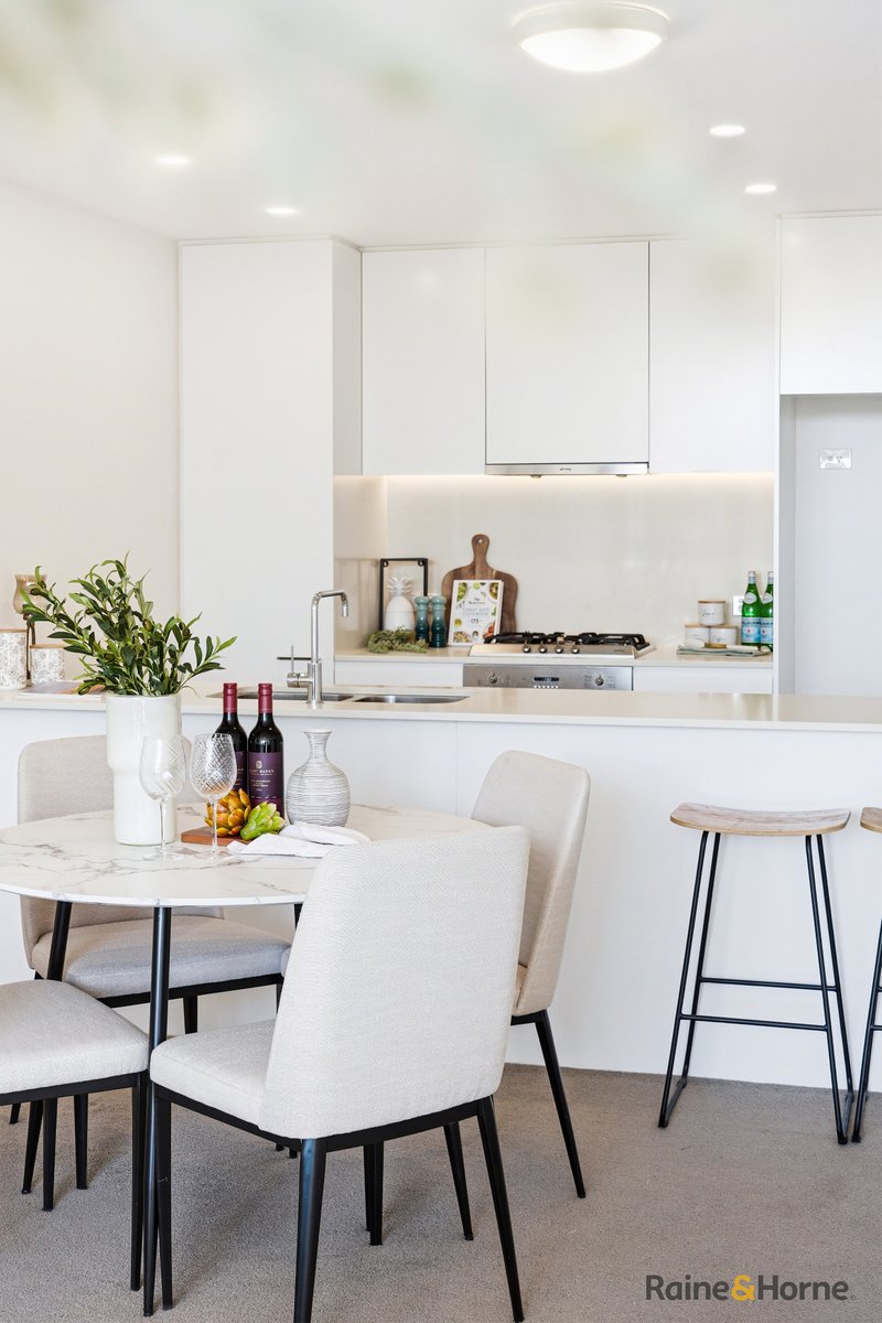 Photo - 2207/55 Wilson Street, Botany NSW 2019 - Image 17
