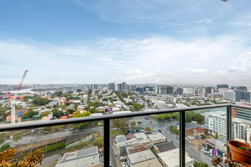 Photo - 2208/37 Mayne Road, Bowen Hills QLD 4006 - Image 6