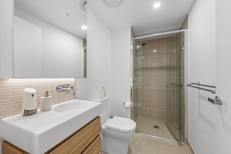 Photo - 2208/37 Mayne Road, Bowen Hills QLD 4006 - Image 8