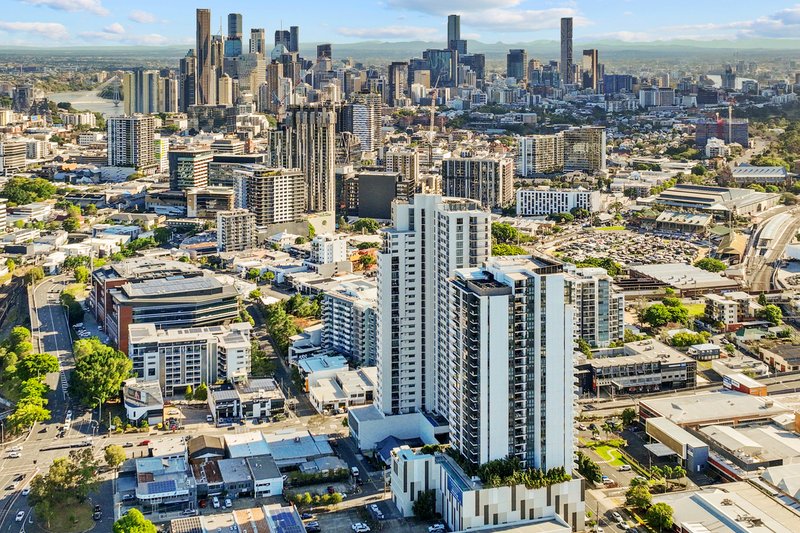 Photo - 2208/37 Mayne Road, Bowen Hills QLD 4006 - Image 17