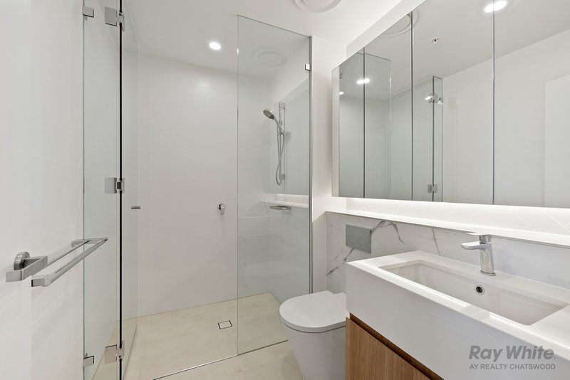 Photo - 2208/500 Pacific Highway, St Leonards NSW 2065 - Image 3