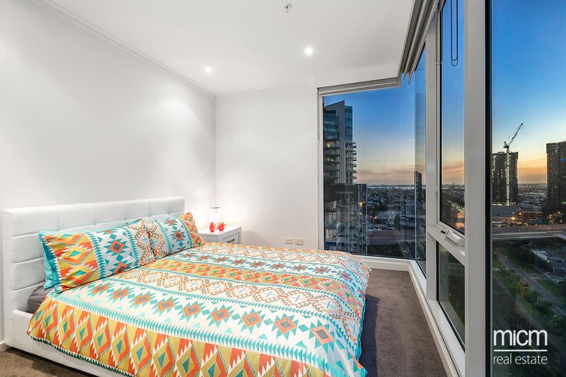 Photo - 2209/63 Whiteman Street, Southbank VIC 3006 - Image 5