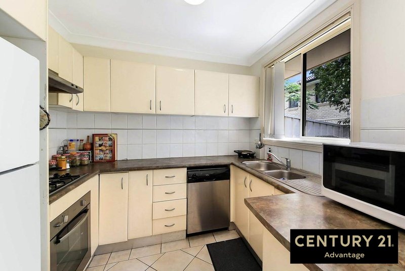 Photo - 2/21-23 Fullagar Road, Wentworthville NSW 2145 - Image 4