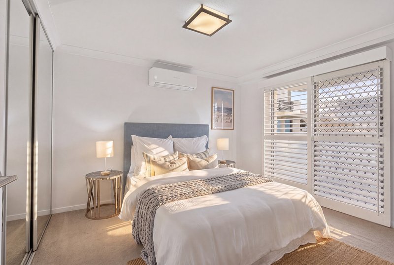 Photo - 2/21 Albatross Avenue, Mermaid Beach QLD 4218 - Image 14