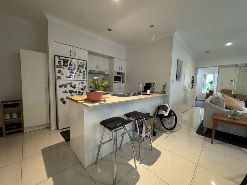 Photo - 2/21 Ashmore Street, Everton Park QLD 4053 - Image 4