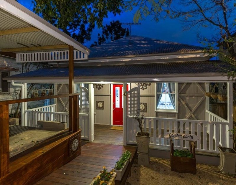 Photo - 221 Baroona Street, Paddington QLD 4064 - Image 3