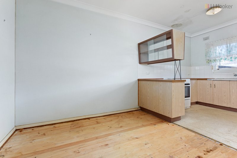 Photo - 2/21 Caroona Avenue, Hove SA 5048 - Image 5