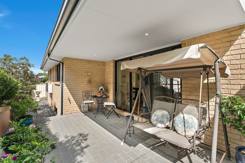 Photo - 2/21 Cochrane Street, West Wollongong NSW 2500 - Image 8