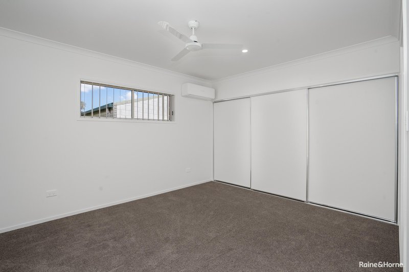 Photo - 2/21 Cunningham Street, Torquay QLD 4655 - Image 7