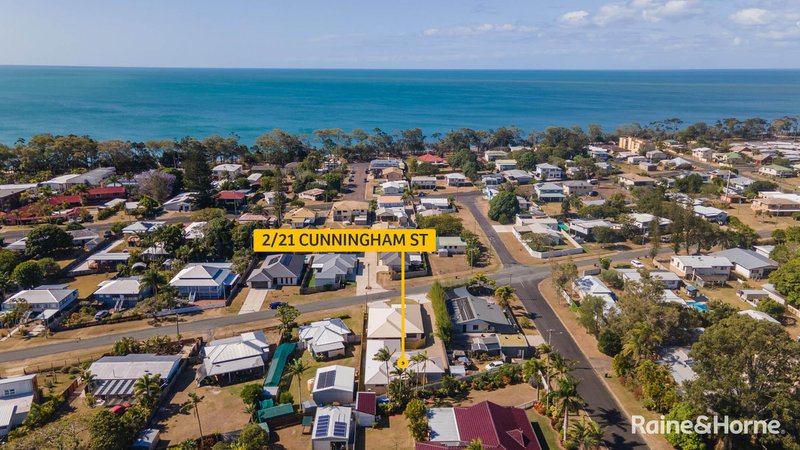 Photo - 2/21 Cunningham Street, Torquay QLD 4655 - Image 14