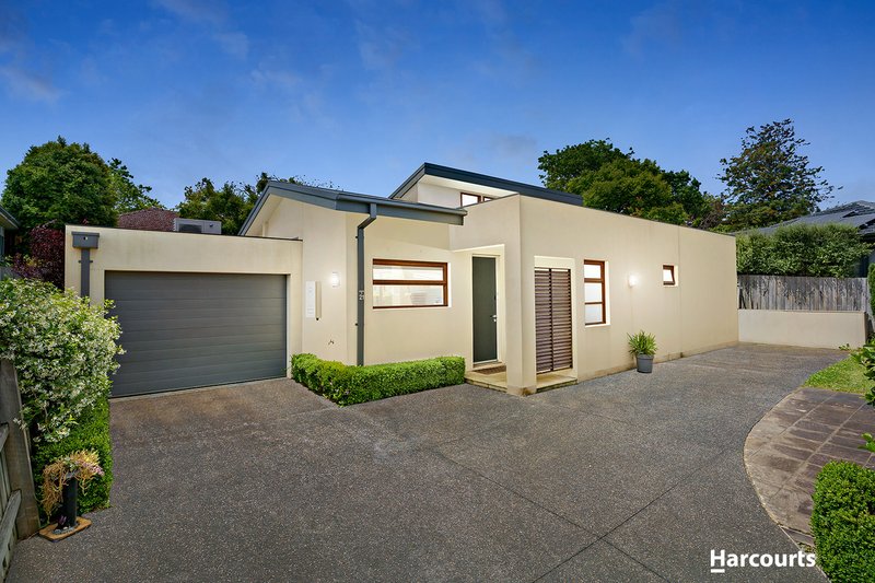 2/21 Cypress Avenue, Burwood VIC 3125