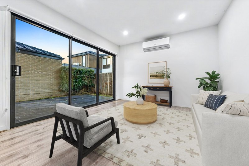Photo - 2/21 David Street, Noble Park VIC 3174 - Image 4
